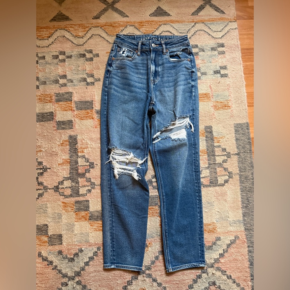 American Eagle Mom Jean